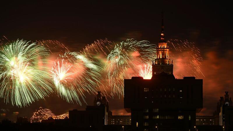 Feuerwerk in Moskau: Russland feiert den sowjetischen Sieg über Nazi-Deutschland