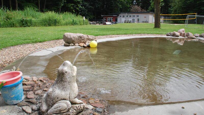 Vieles ist neu: Das Sauensieker Naturbad im Freibad-Check Flach und überschaubar: Das Planschbecken für die Kleinsten.