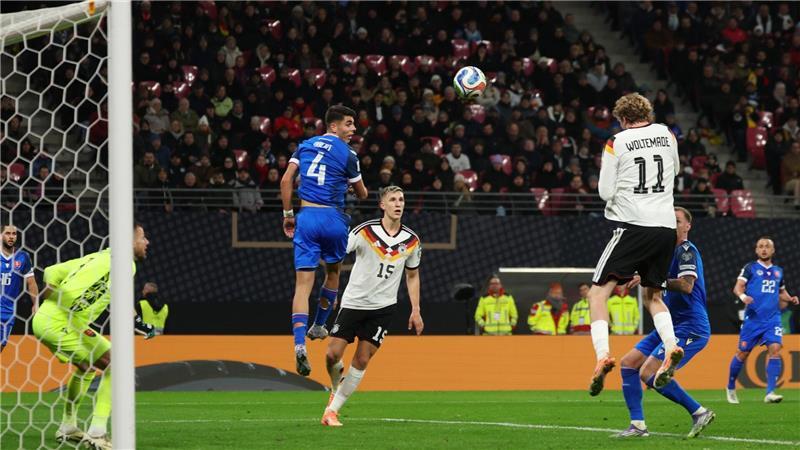 Flanke Kimmich, Kopfball Woltemade: So einfach kann Fußball sein.