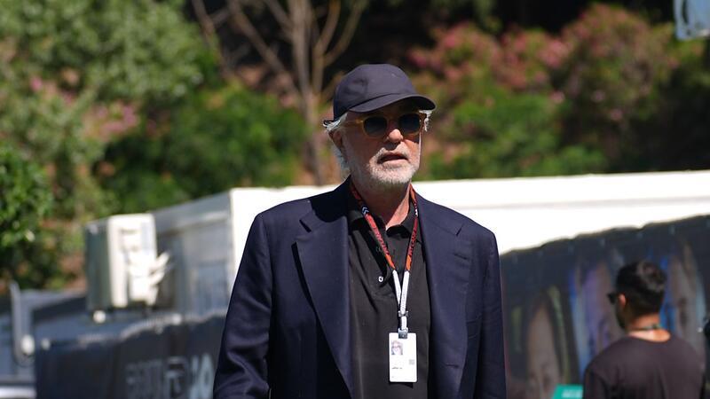 Umstrittener Rückkehrer Briatore - „Müssen ihm Chance geben“ Flavio Briatore ist als neuer geschäftsführender Berater von Alpine zurück im Grid.