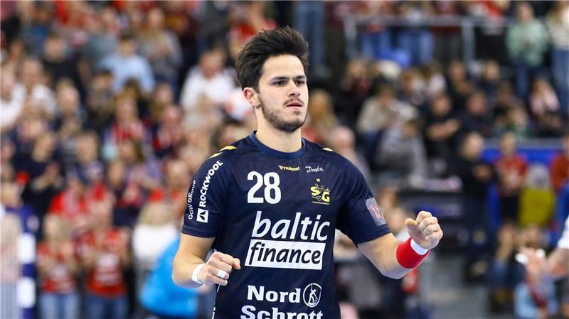 Flensburgs Patrick Volz jubelt nach einem seiner Treffer.