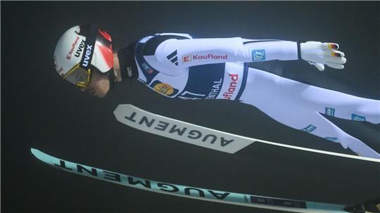 Fliegt aufs Podest: Philipp Raimund.