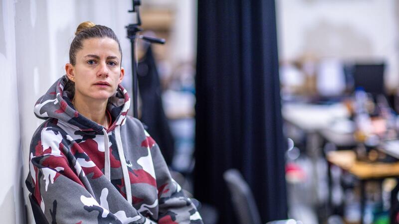 Florentina Holzinger ist seit 2021 an der Berliner Volksbühne tätig.