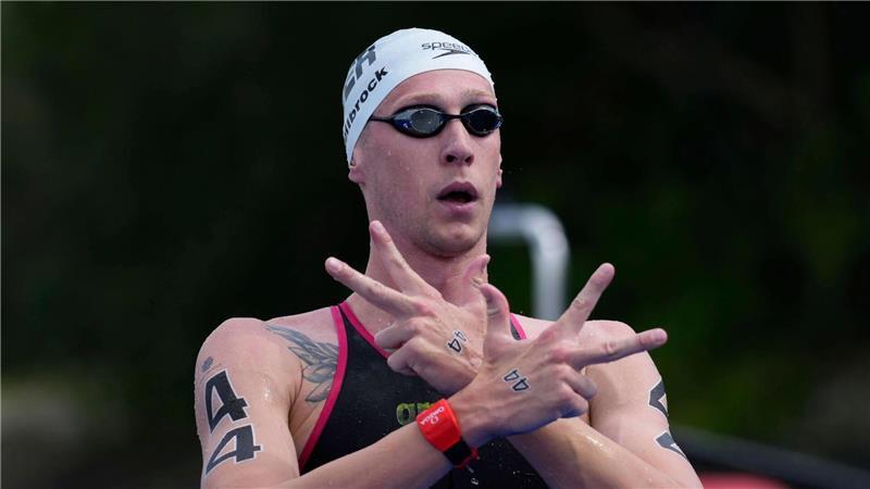 Florian Wellbrock gewinnt sein drittes Gold bei der Schwimm-Weltmeisterschaft in Singapur.