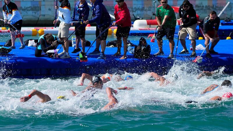 Wellbrock „fix und fertig“: Olympiasieger startet mit Fiasko Florian Wellbrock ging bei den Medaillenkämpfen in Katar als Titelverteidiger an den Start.