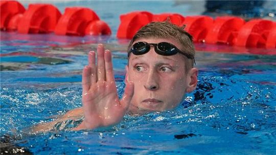 Florian Wellbrock will sich bei den deutschen Meisterschaften auch über die 800 Meter für die Olympischen Spiele in Paris qualifizieren.