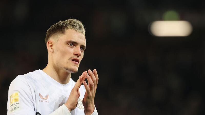 Florian Wirtz ist zum ersten Mal als Fußballer des Jahres ausgezeichnet worden.