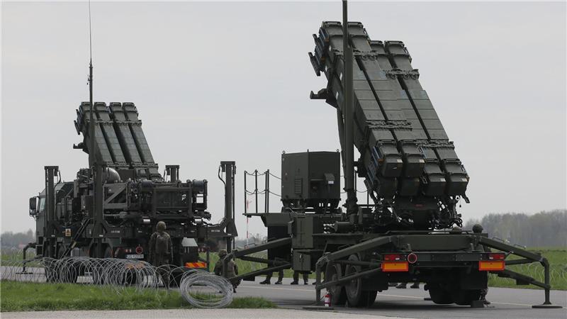 Europa, die Ukraine und das neue Wettrüsten Flugabwehrraketen-Systeme sollen künftig auch mit EU-Darlehen finanziert werden können. (Archivbild)