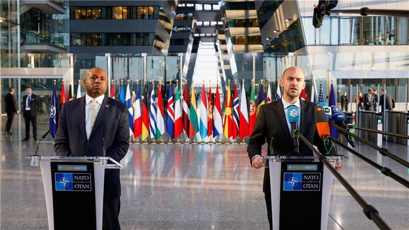 Fordern von Russland einen Kurswechsel: Der britische Außenminister David Lammy (l) und der französische Außenminister Jean-Noel Barrot.