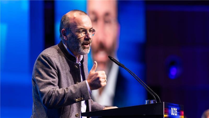 Fordert den Ausbau der EU zu einer europäischen Nato: Manfred Weber (CSU), Vorsitzender der Fraktion EVP im Europäischen Parlament. (Archivbild)