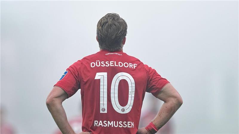 „Viel und harte Arbeit“: Schalke überwintert ganz oben Fortuna wieder ohne Punkte: Fünfte Niederlage am Stück.