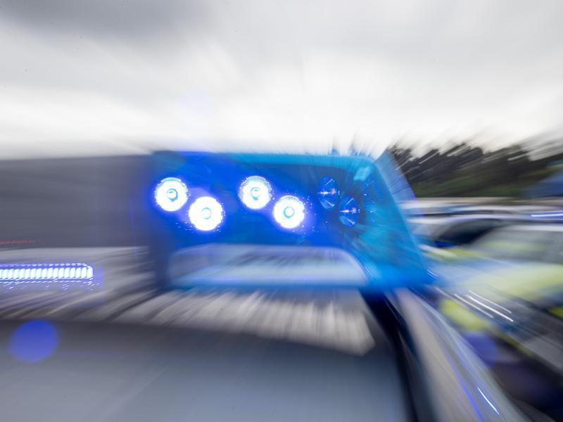 Herzstillstand: Betrunkene 24-Jährige kollabiert in Polizeigewahrsam Foto: Daniel Karmann/dpa