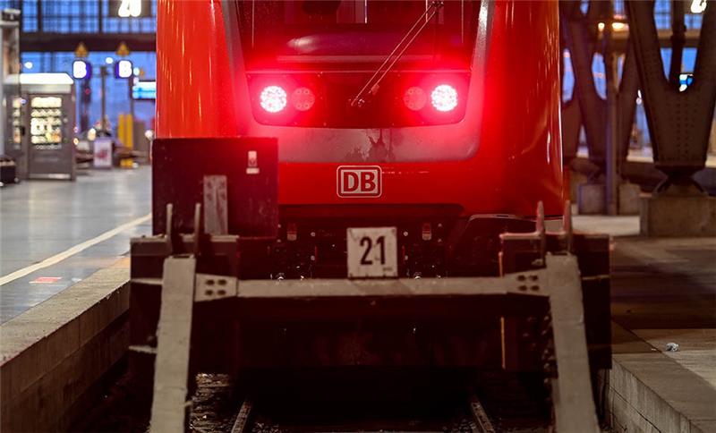 GDL ruft zu dritter Streikwelle auf: Fünftägiger Bahnstreik ab Donnerstag Foto: Hendrik Schmidt/dpa
