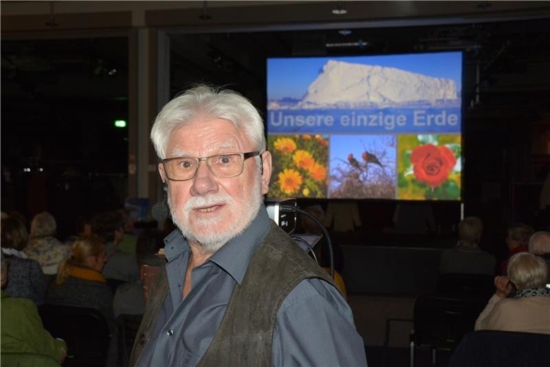 Fotograf, Buchautor, Mahner: Der Buxtehuder Helfried Weyer warnt in seinem Lebenswerk eindringlich vor der Klimakatastrophe und fordert ein Umdenken zu mehr Nachhaltigkeit und einer neuen Energiepolitik, in deren Mittelpunkt die Sonne stehe