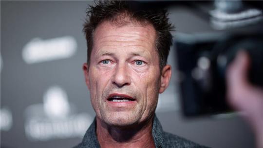 Fotos von Til Schweiger werden derzeit für Falschmeldungen missbraucht.
