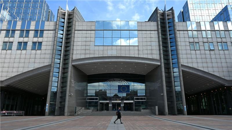 Fraktionen im EU-Parlament dürfen die ihnen zur Verfügung gestellten Mittel nur nach festgelegten Regeln ausgeben. (Archivbild)