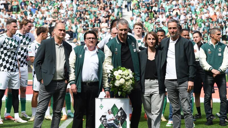 Baumann will Weserstadion erst einmal meiden Frank Baumann, Geschäftsführer Fußball beim SV Werder Bremen, wird verabschiedet.