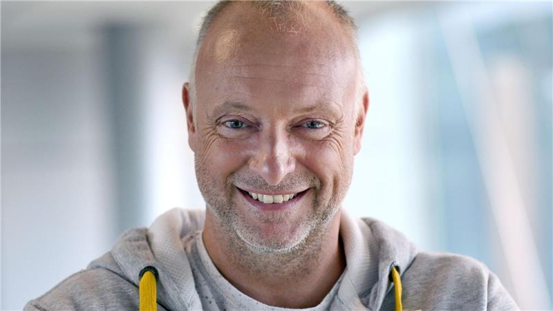 Frank Buschmann stellt sich neu auf.