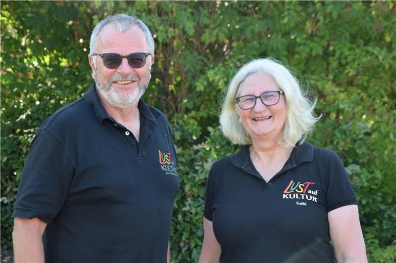 Jorker Kulturwoche beginnt am Montag Frank Deppe und Gabi Frieß vom Verein „Lust auf Kultur“. Sie organisieren die Kulturwoche gemeinsam mit Herbert Scharf. Foto: Battmer