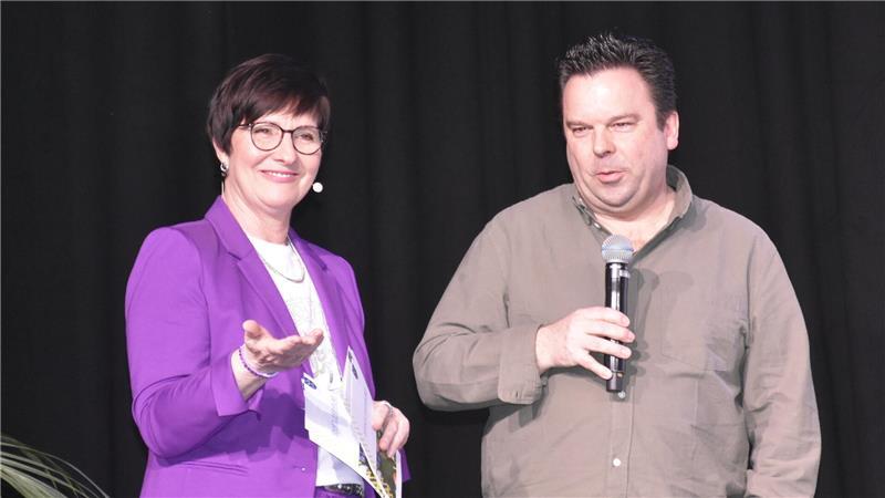 Die Stadt Buxtehude ehrt ihre besten Athletinnen und Athleten Frank Schildt von den Schachfreunden Buxtehude ist seit Jahren erfolgreicher Schachstratege.