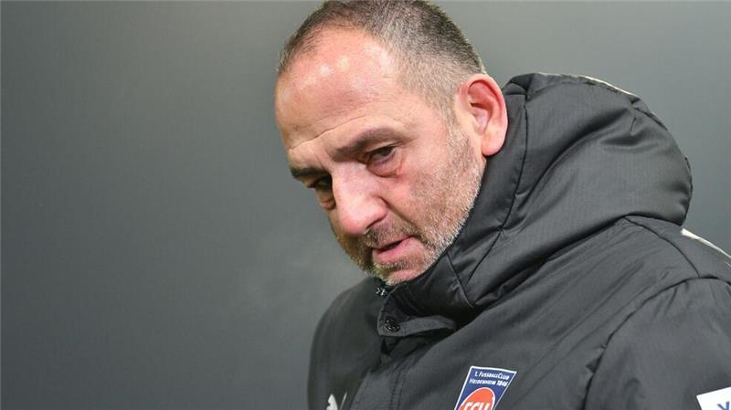 Eintracht-Lauf geht weiter: Frankfurt gewinnt in Heidenheim Frank Schmidt muss mit Heidenheim die nächste Niederlage hinnehmen.