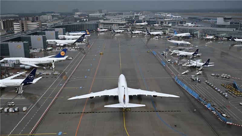 Lufthansa wittert neben Risiken auch Chancen aus Nahostkrise Frankfurt ist das größte Drehkreuz der Lufthansa-Gruppe.