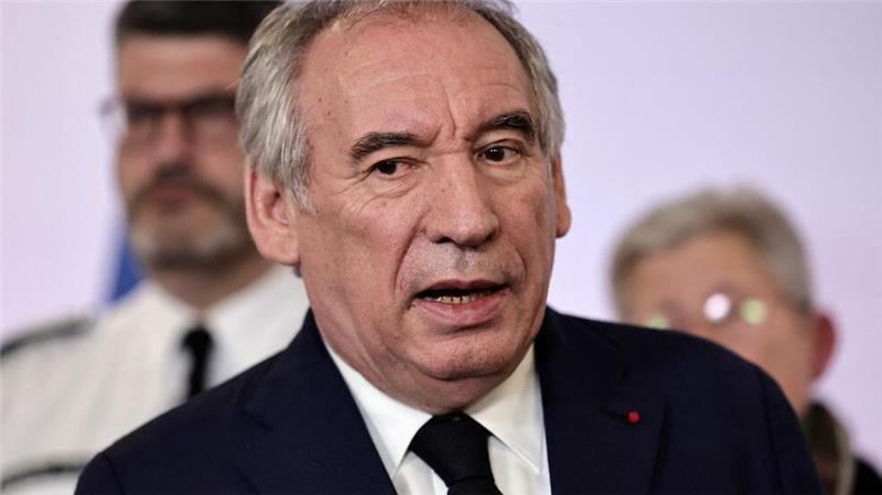 Frankreich droht Algerien mit Aufkündigung von Sonderstatus Frankreich droht Algerien mit Konsequenzen, wenn es sich weiterhin in vielen Fällen weigert, ausgewiesene Staatsbürger zurückzunehmen (Archivbild).