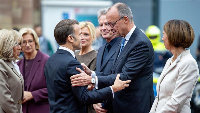 Merz mahnt zu „Kraftanstrengung“ und „Aufbruch“ Frankreichs Präsident Emmanuel Macron ist Ehrengast in Saarbrücken.