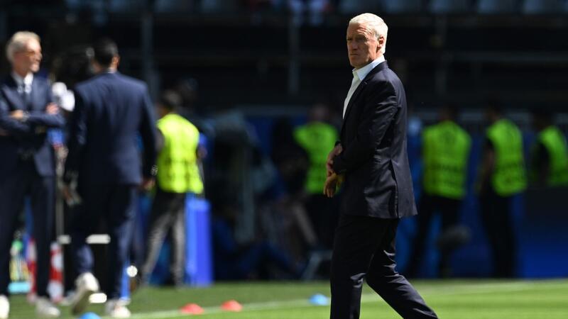 Rätselhaftes Frankreich: Deschamps bleibt gelassen Frankreichs Trainer Didier Deschamps bleibt trotz der bisher schwachen Leistungen seiner Mannschaft gelassen.