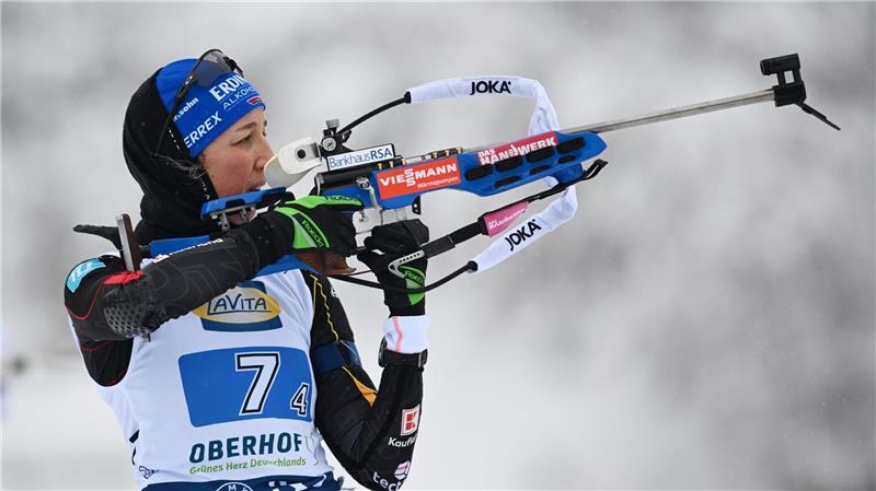Deutsche Biathletinnen Staffel-Dritte in Oberhof Franziska Preuß muss sich beim entscheidenden Schießen geschlagen geben.