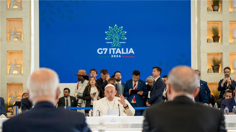 Franziskus war ein sehr politischer Papst. Als erster Pontifex der Geschichte nahm er an einem G7-Gipfel teil. (Archivbild)