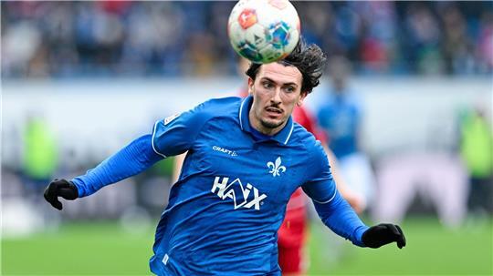 Fraser Hiornby hofft gegen Kiel auf seinen Einsatz 8Archivbild). 