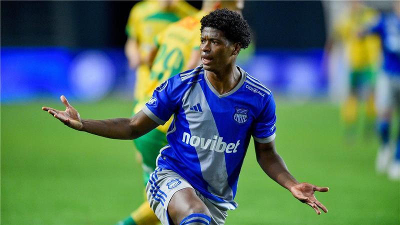 Polizei: Frau und Kind von Fußballer in Ecuador entführt Frau und Kind von Fußballprofi Jackson Rodriguez wurden entführt.