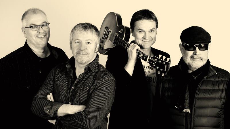 Free At Last gibt zum Jubiläum Konzert mit Layla Reloaded in Buxtehude Free at Last, das sind Drummer Peter Rumstig (von links), Sänger Andreas „Druge“ Augspols, Dr. Carl Schaefer (Gitarre) und Joachim Henning (Bass).
