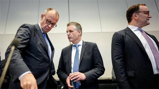 Frei für Spahn: Der Wechsel an der Unionsfraktionsspitze soll heute besiegelt werden. (Archivbild)
