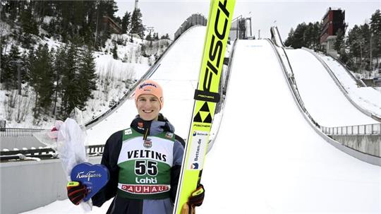 Freut sich mit seiner Tochter auf das Christkind: Skispringer Karl Geiger.