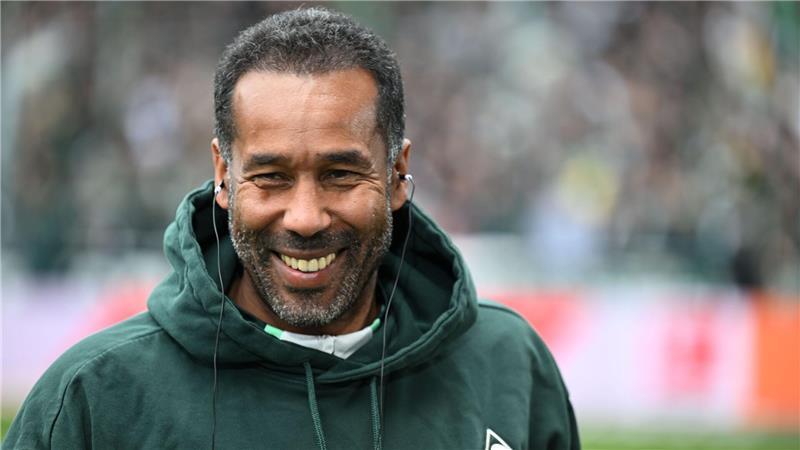 Freut sich über einen weiteren Neuzugang: Werder-Trainer Daniel Thioune. (Archivbild)