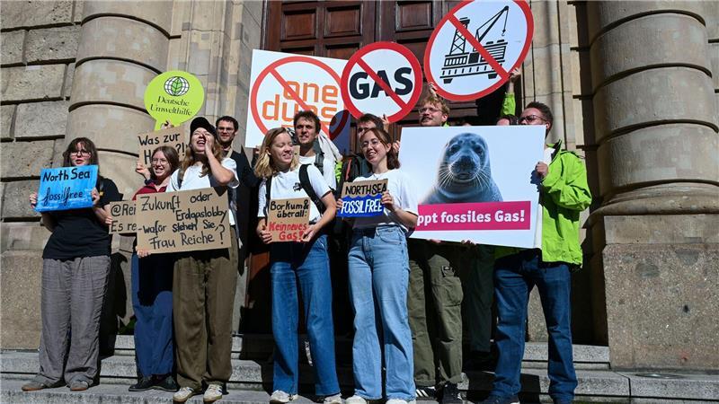 Fridays For Future plant Protestcamp auf Borkum Fridays For Future und die Deutschen Umwelthilfe planen ein Protestcamp gegen die anstehenden Gasbohrungen vor der Nordseeinsel Borkum.