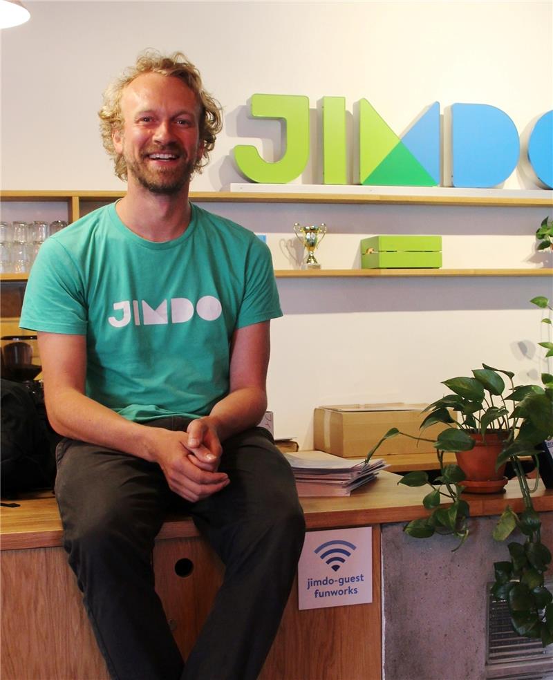Fridtjof Detzner in der Jimdo-Firmenzentrale im Hamburger Stadtteil Bahrenfeld. Fotos Mangels