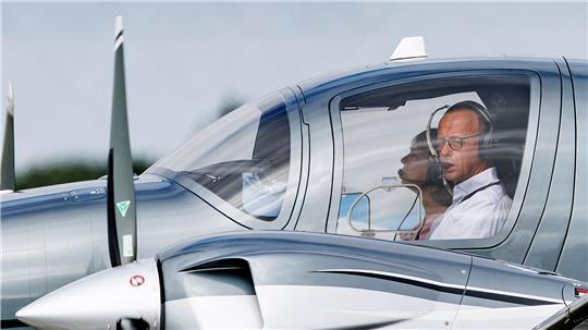 Friedrich Merz ist leidenschaftlicher Hobbypilot. (Archivbild)