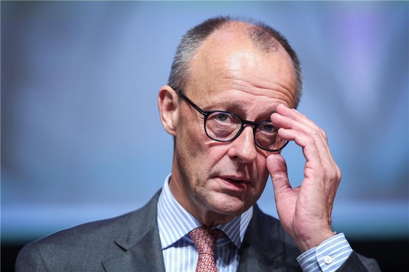 Merz schlägt milliardenschwere Unternehmenssteuerreform vor Friedrich Merz spricht auf dem CDU-Landesparteitag Sachsen-Anhalts.