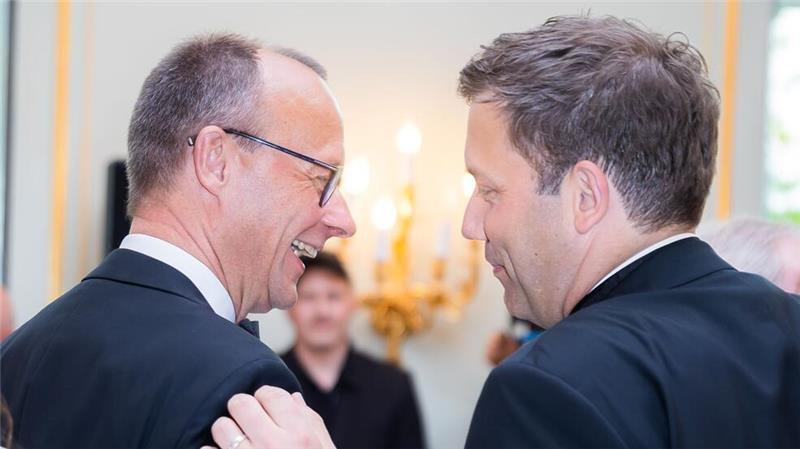 Friedrich Merz und Lars Klingbeil: Auf diese beiden Männer kommt es in den bevorstehenden Gesprächen über eine Regierungsbildung an.