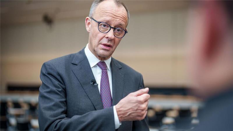 Friedrich Merz wirft der SPD vor, nur in alten Schablonen zu denken.