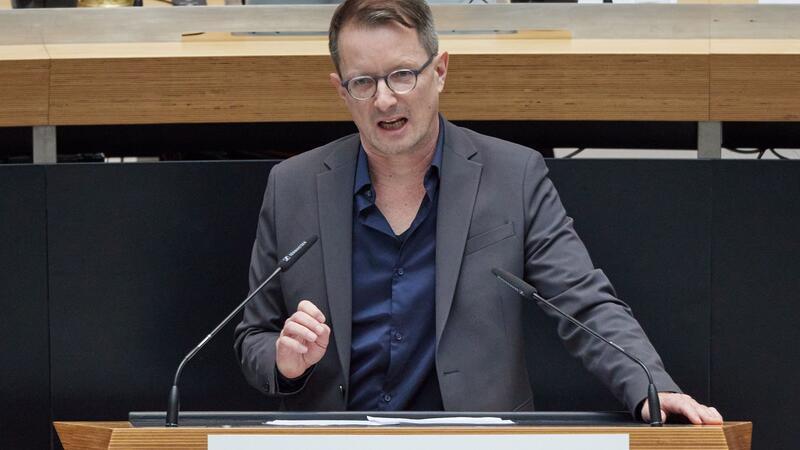 BSW will im Juli Landesverband in Berlin gründen Frühere Linke-Politiker King macht Politik für das BSW