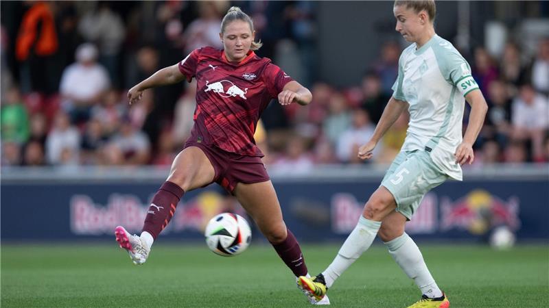 Frühere Werder-Kapitänin: Michelle Ulbrich wechselte im Winter zu Bayern München und trifft jetzt im DFB-Pokal-Finale auf ihren Herzensclub.