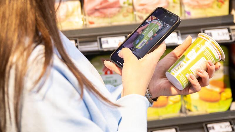 7 Beispiele: So erkennen Sie die Produkttricks im Supermarkt Fühlen Sie sich durch die Angaben auf einer Produktverpackung getäuscht? Dann können Sie sich mit Ihrem Anliegen an Verbraucherschützer wenden.