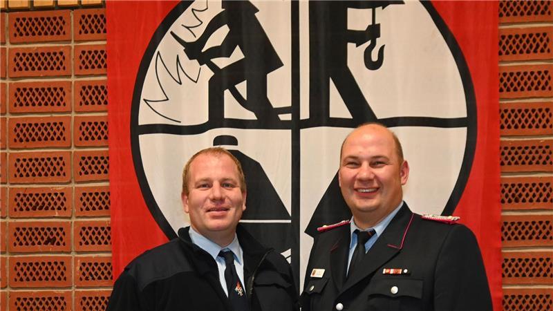 Feuerwehrversammlung: Zwei Lebensretter bekommen besondere Auszeichnung Führen den Energiezug: Zugführer Jens Westphal (rechts) und Stellvertreter Dennis Buck.