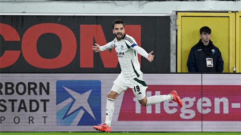 Bester Auftritt seit langem: Schalke von Paderborn-Coach angestachelt Führte Schalke 04 zum Sieg in Paderborn: Kenan Karaman