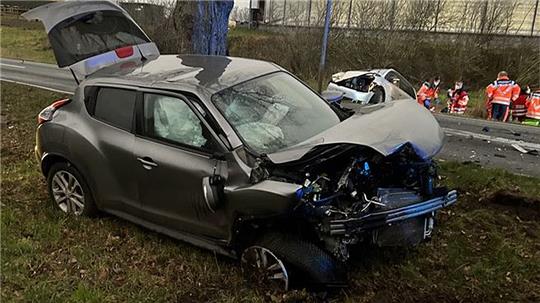 Fünf Menschen wurden am Montagabend bei einem Unfall in Ohrensen zum Teil schwer verletzt. Foto: Polizei