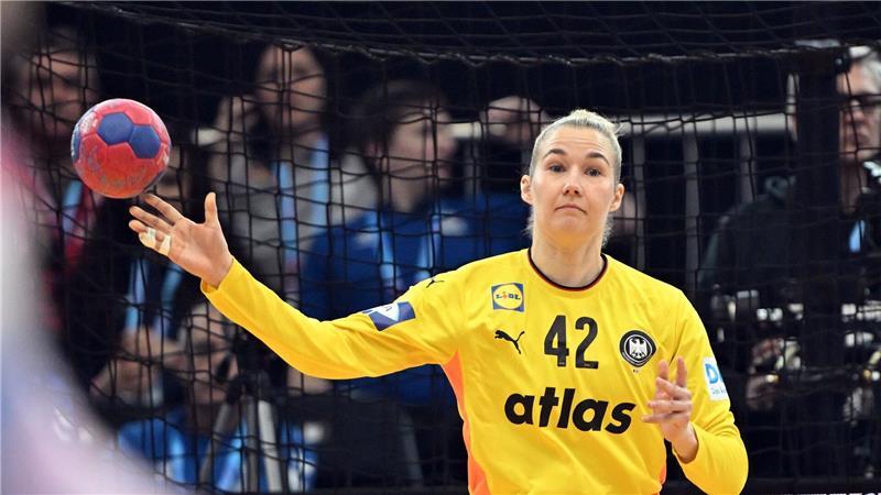 Fünf Paraden in der ersten Halbzeit: DHB-Keeperin Katharina Filter.